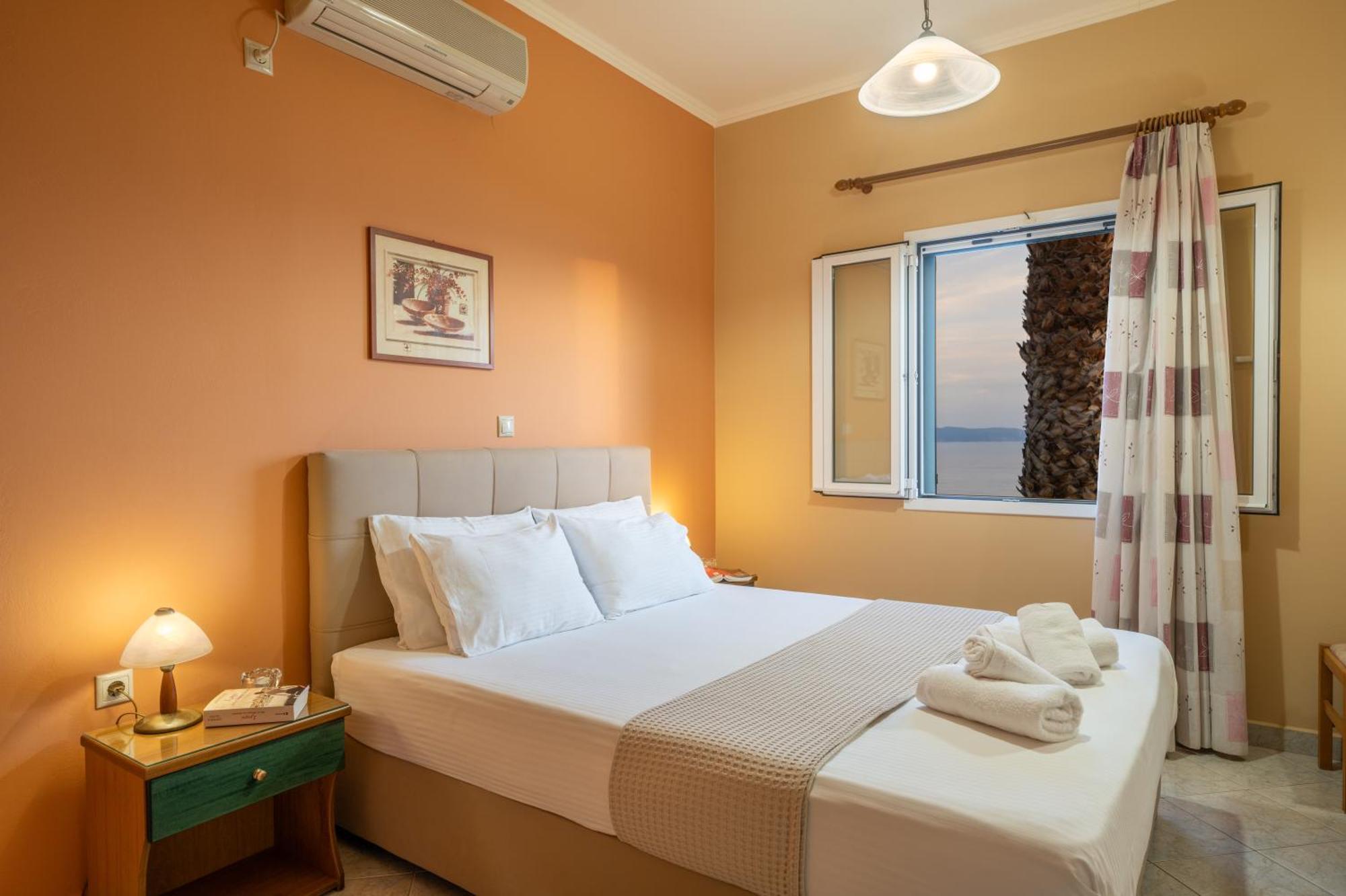 Eleftheria Apartments Vlachata Ngoại thất bức ảnh