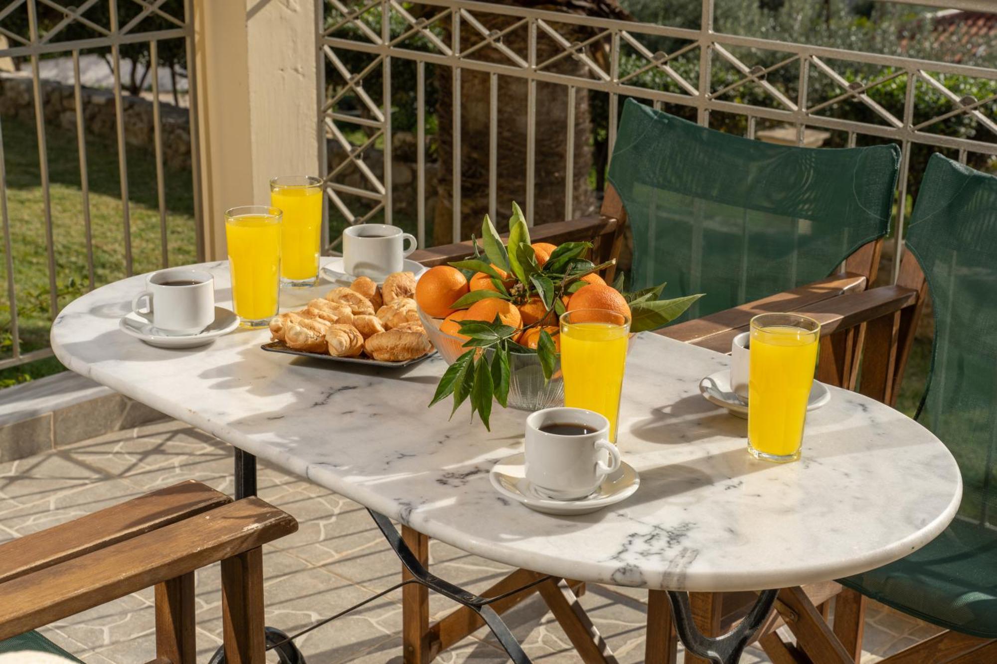 Eleftheria Apartments Vlachata Ngoại thất bức ảnh